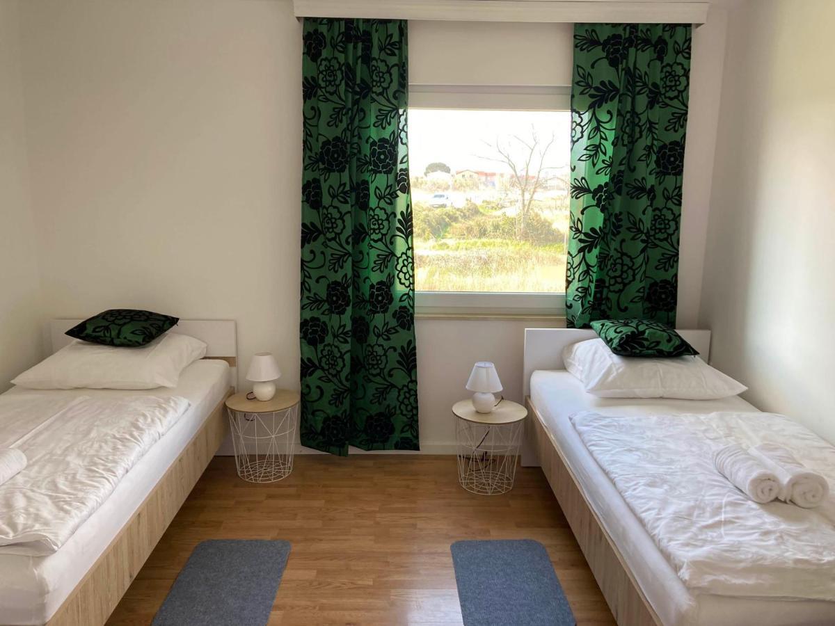 Apartmani Dorijan Vrsi Exterior foto